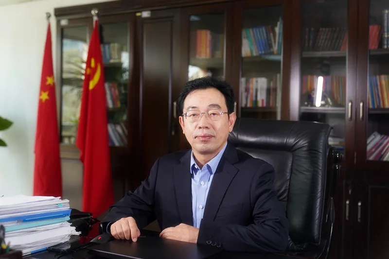 堅(jiān)守初心，載譽(yù)前行！ 鑫安利集團(tuán)董事長(zhǎng)榮膺“鄭州杰出企業(yè)家”稱號(hào)-河南鑫安利安全科技股份有限公司